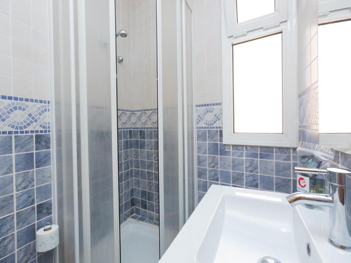 Apartment Eixample Dret Sagrada Familia By Interhome Barcelone Extérieur photo
